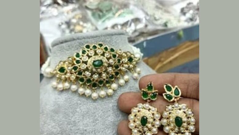 As gold becomes expensive, fashion jewelry sales surge during Durga Puja- 2023 trends revealed by Ambani Fashion Jewellery Private Limited