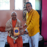 Dr. Dinesh Shahra Presents ‘Sanatan Living’ Book Series in Dialogue with Swami Govind Dev Giri Maharaj at Rishikesh