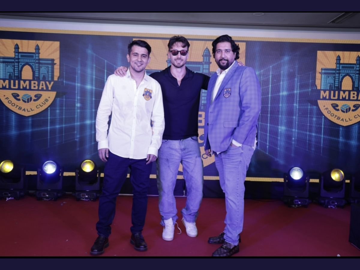 Tiger Shroff launches Mumbay FC Event amidst Football legends