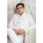 Festive Calendar Shifts This Year: Gurgaon Astrologer Pt. Pawan Kaushik, With 30+ Years of Practice, Explains Why